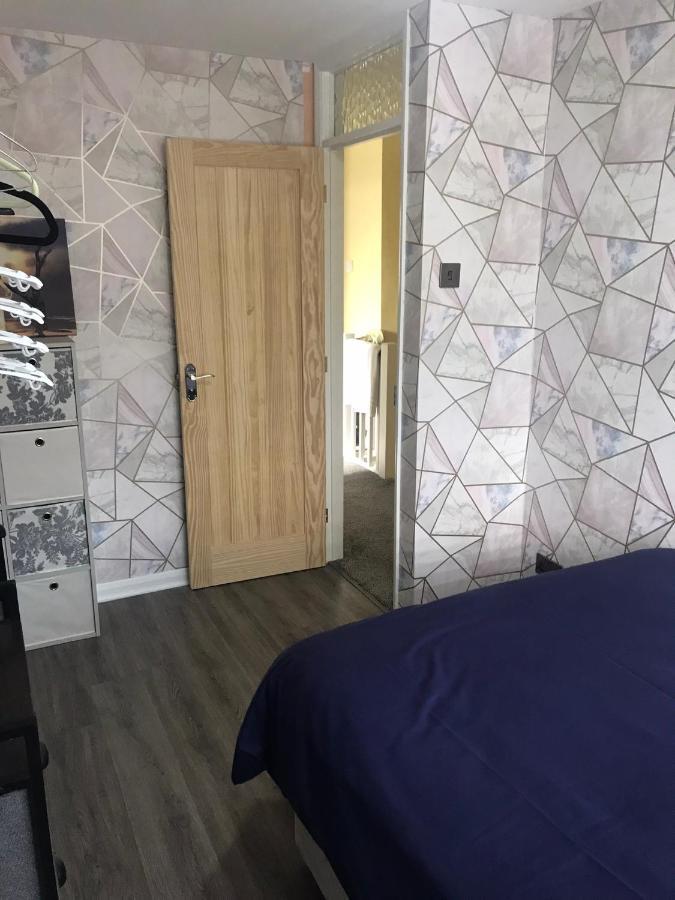 Double Room Next To Burnham Elizabeth Line Station Slough Zewnętrze zdjęcie