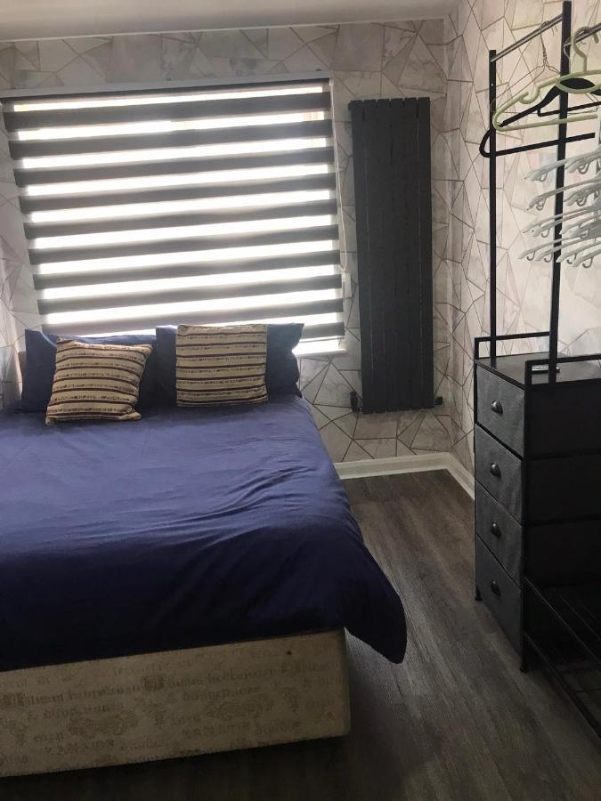 Double Room Next To Burnham Elizabeth Line Station Slough Zewnętrze zdjęcie